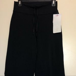 LULULEMON | relaxed fit crop